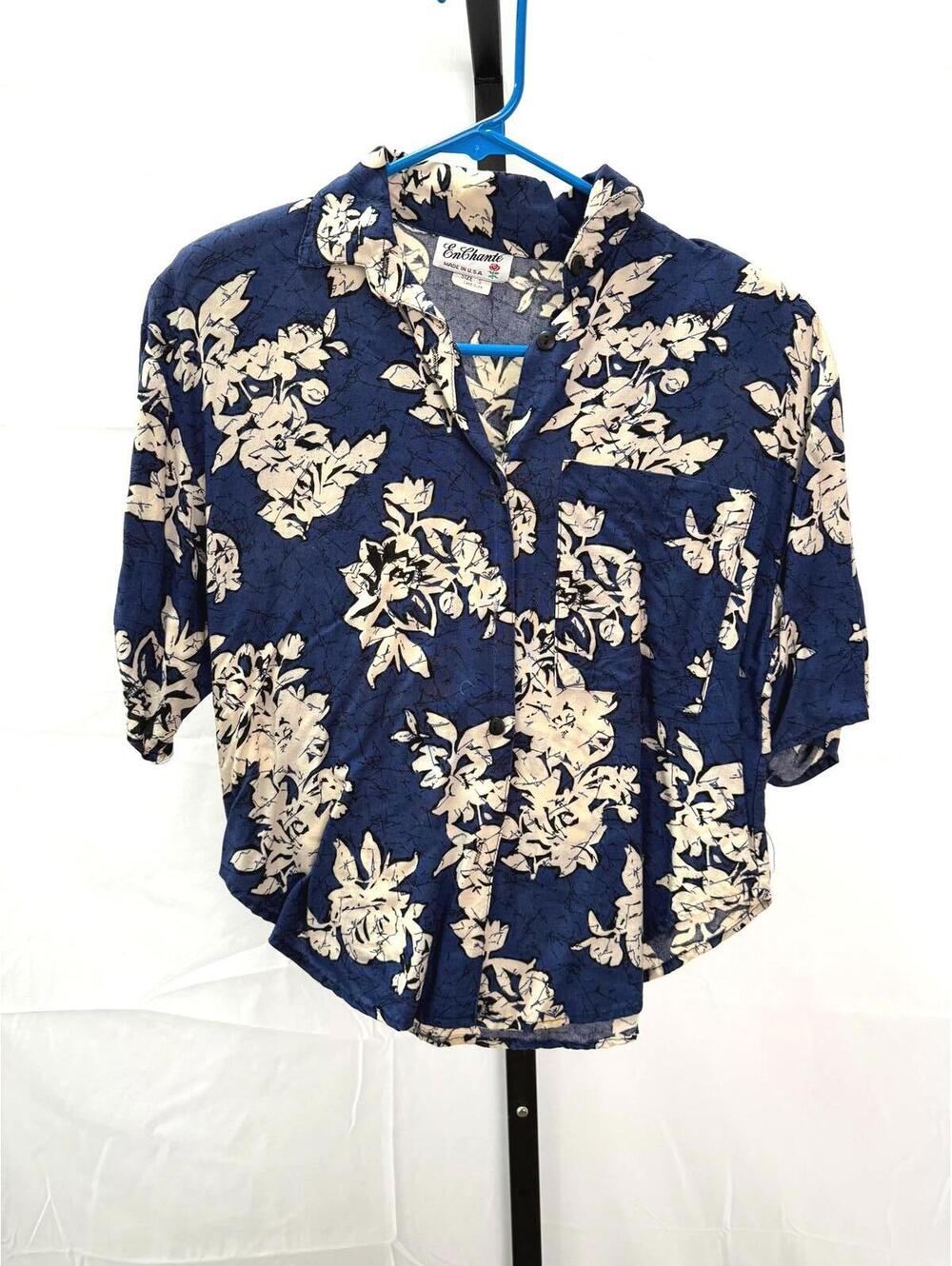 En Chante Small Navy Blue and Cream Floral Women's Blouse